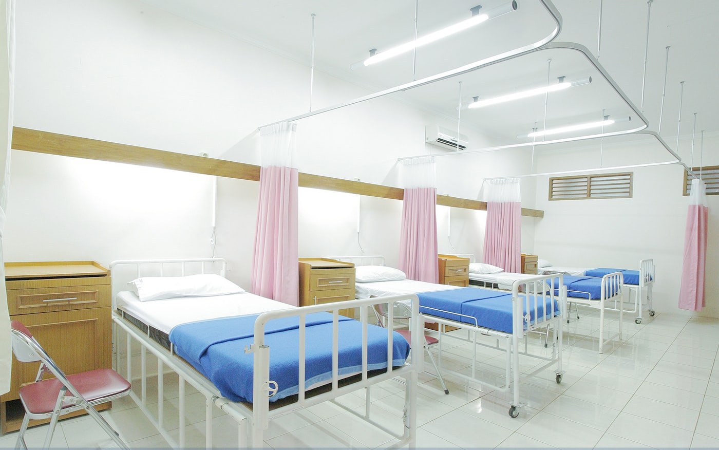 Krankenhauszimmer – Krankenfahrt mit Beförderungsschein